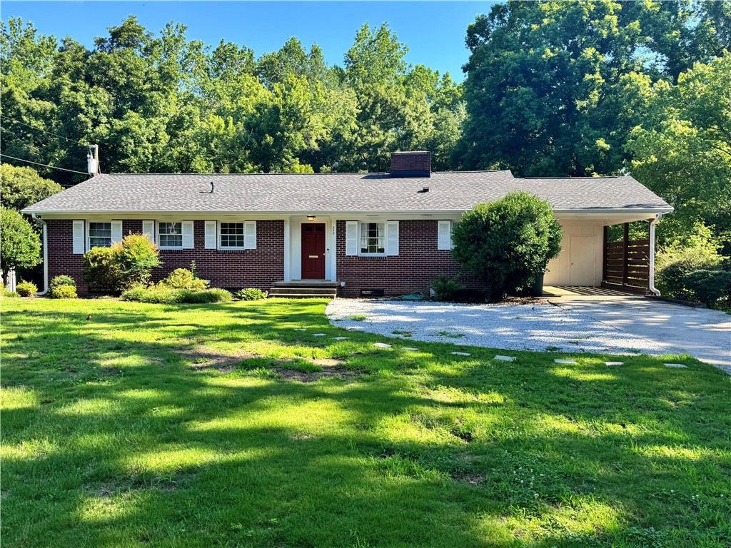 252 Riggs Drive — photo