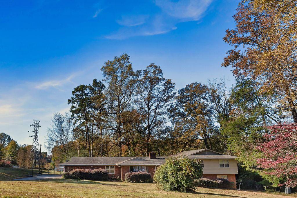 524 Perrin Drive — photo