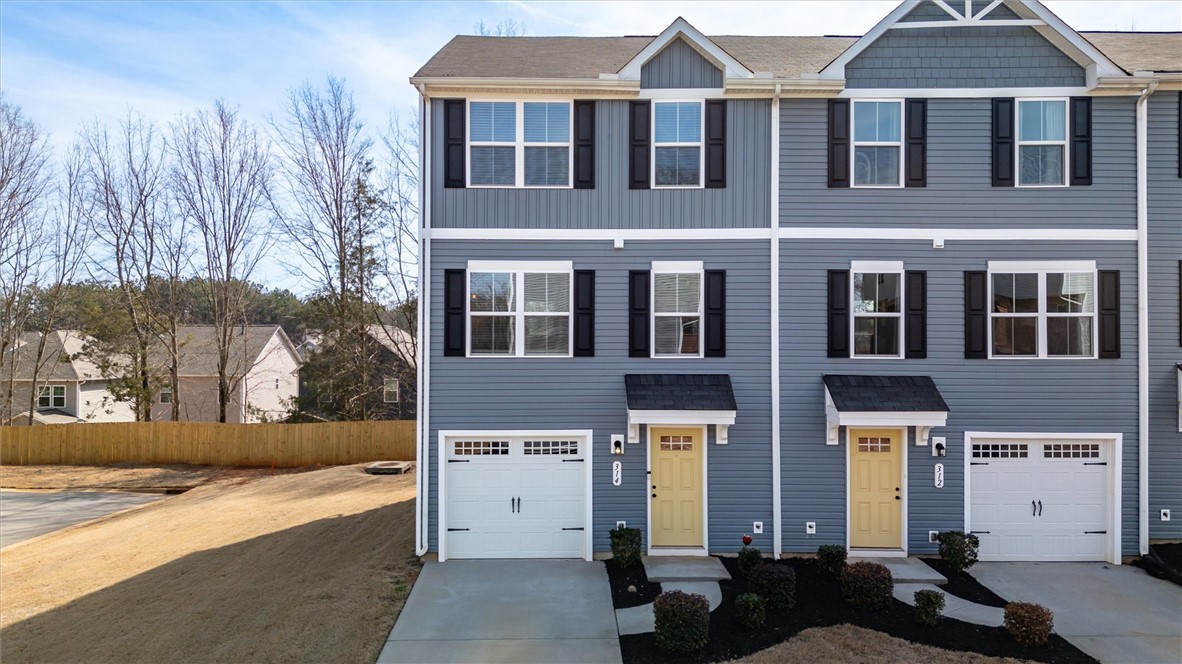 314 Brooklane Court — photo