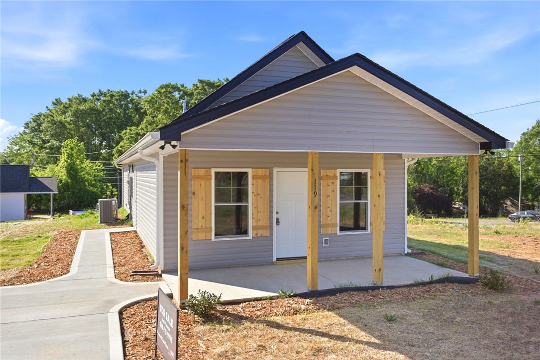 119 Riley Street, Westminster, SC 29693
