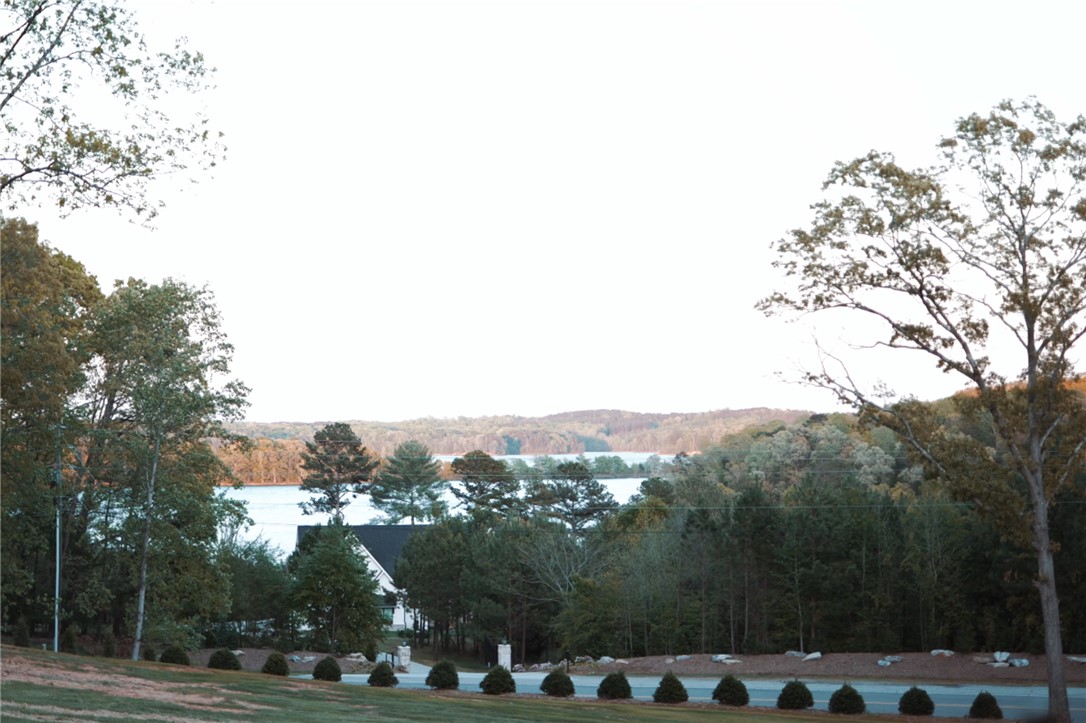 1359 Martin Creek Road — photo