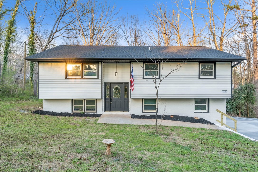 319 Catawba Circle — photo