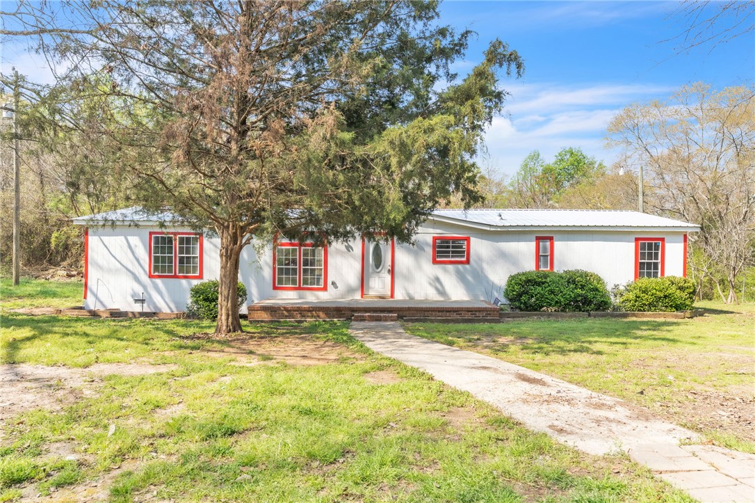 105 Dyar Drive — photo