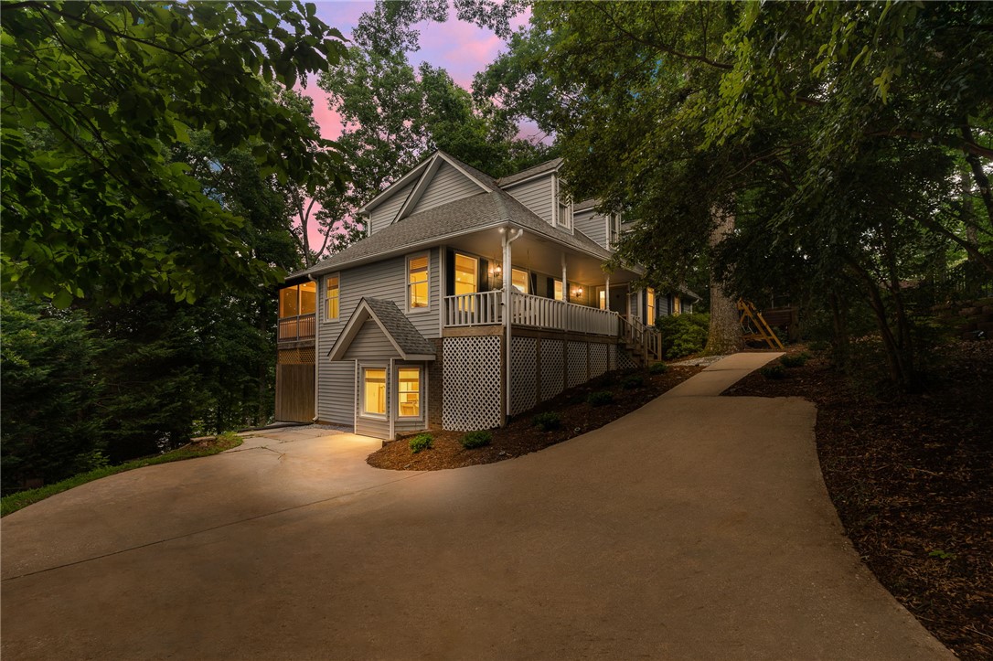 1002 Whitfield Point Road — photo