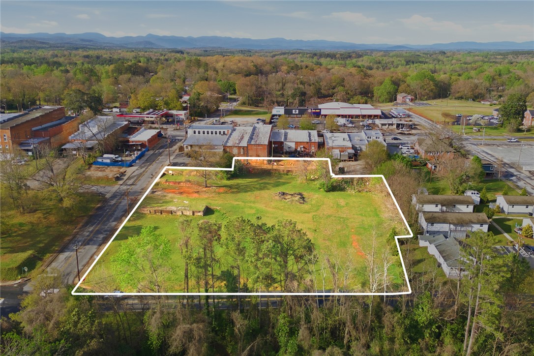 103 S Spring Street, Walhalla, SC 29691 — photo 2
