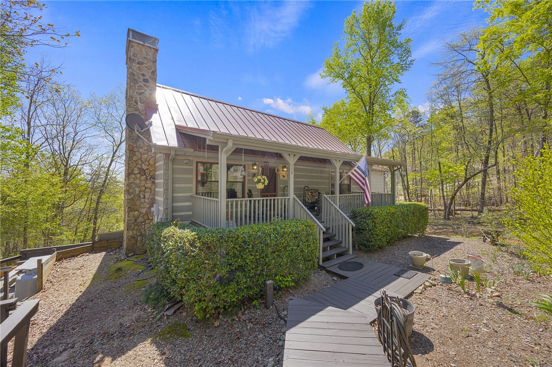 539 Upper Springs Road — photo