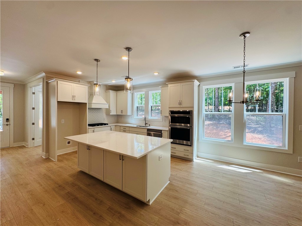 106 Armory Court — photo