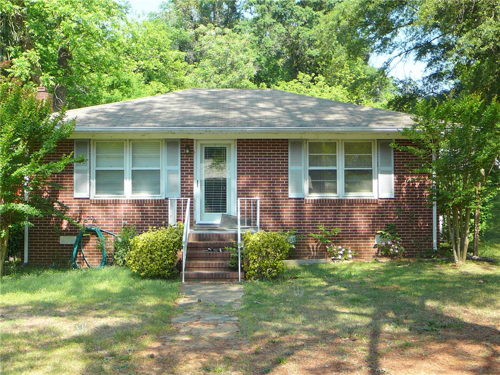 106 Woodbine Circle — photo