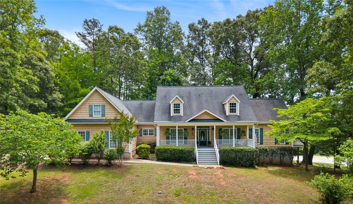 621 Chickasaw Drive — photo