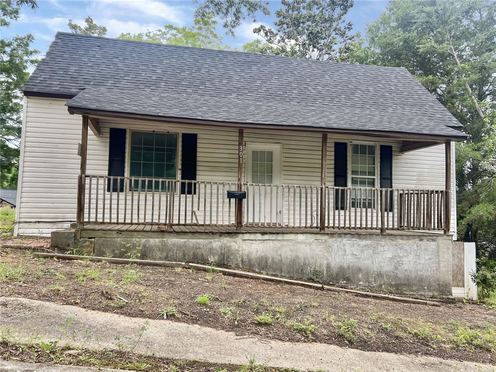 301 Hammett Street — photo