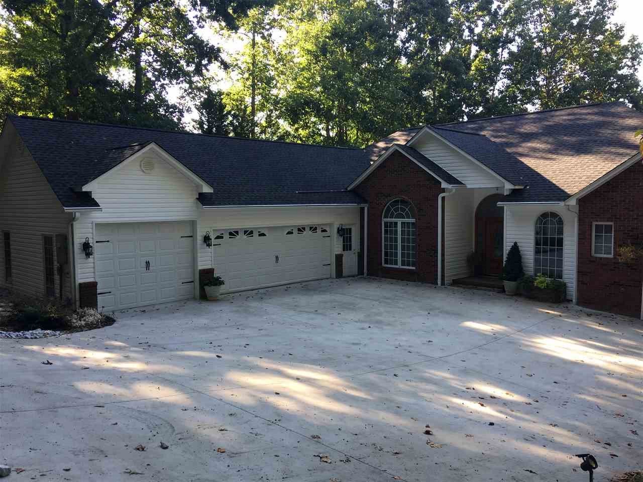 214 Berwick Court — photo