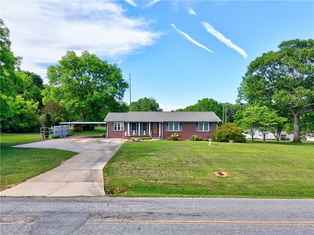 307 Calhoun Road — photo