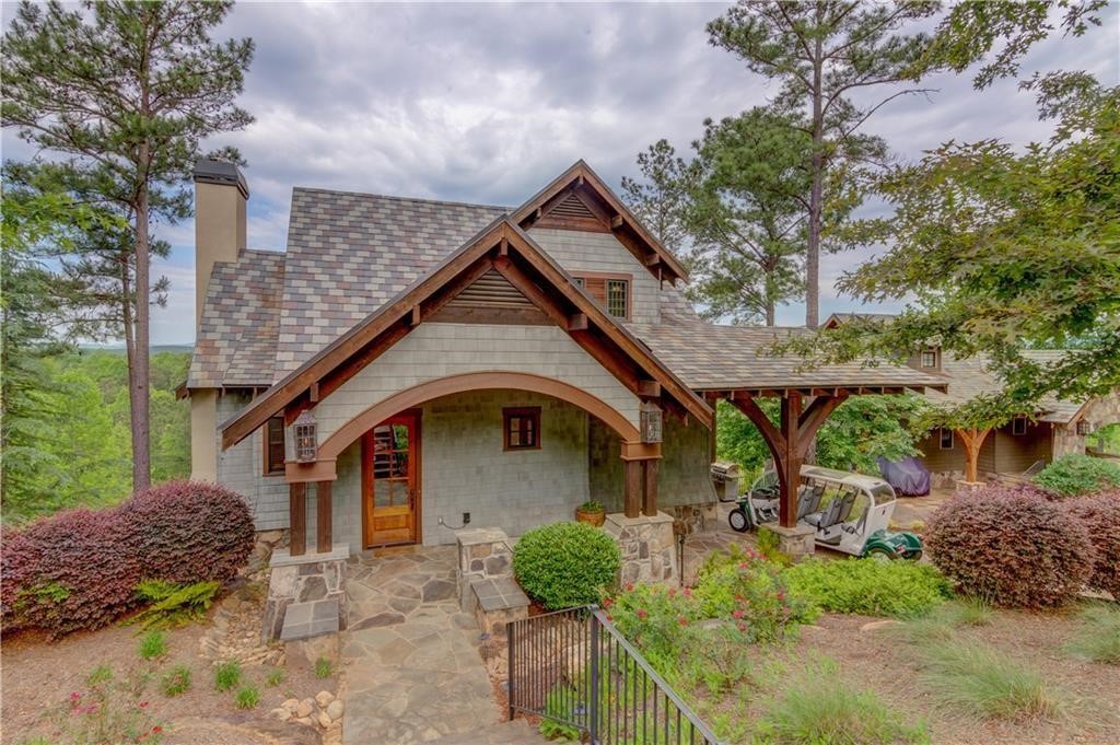 143 Button Bush Trail — photo