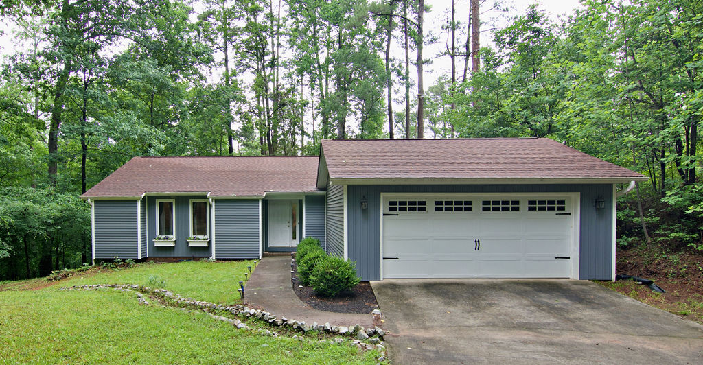 1279 Coneross Point Drive — photo