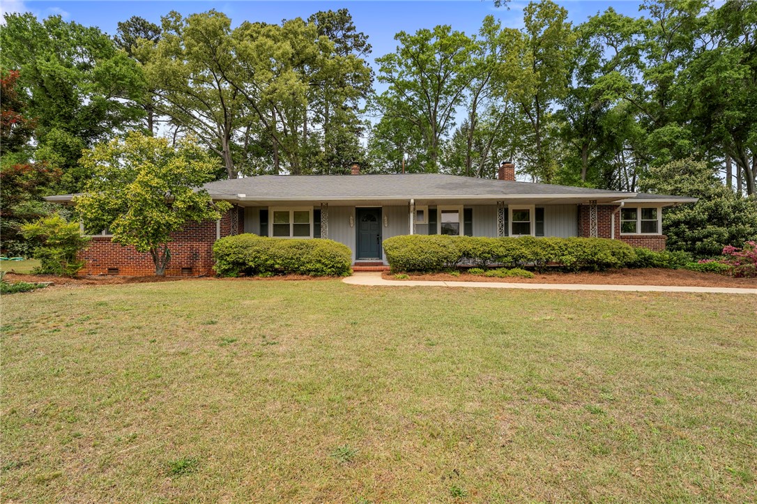 1105 Greenacres — photo