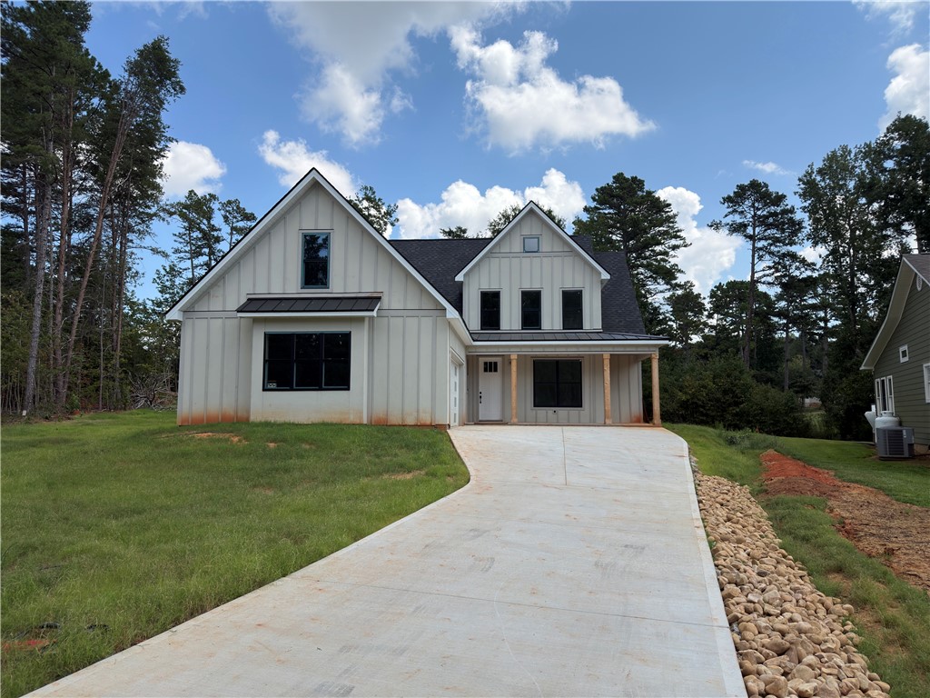 214 Bunker Lane — photo