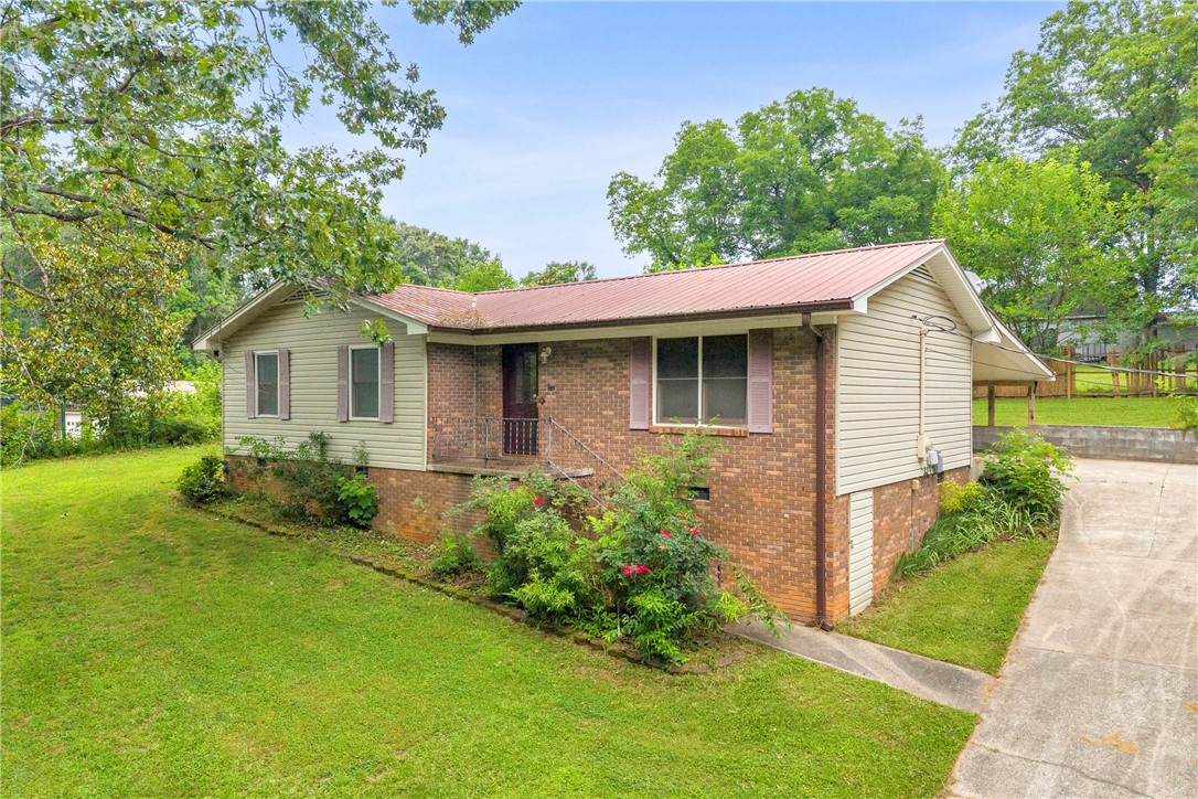 1064 S Greenwich Drive — photo