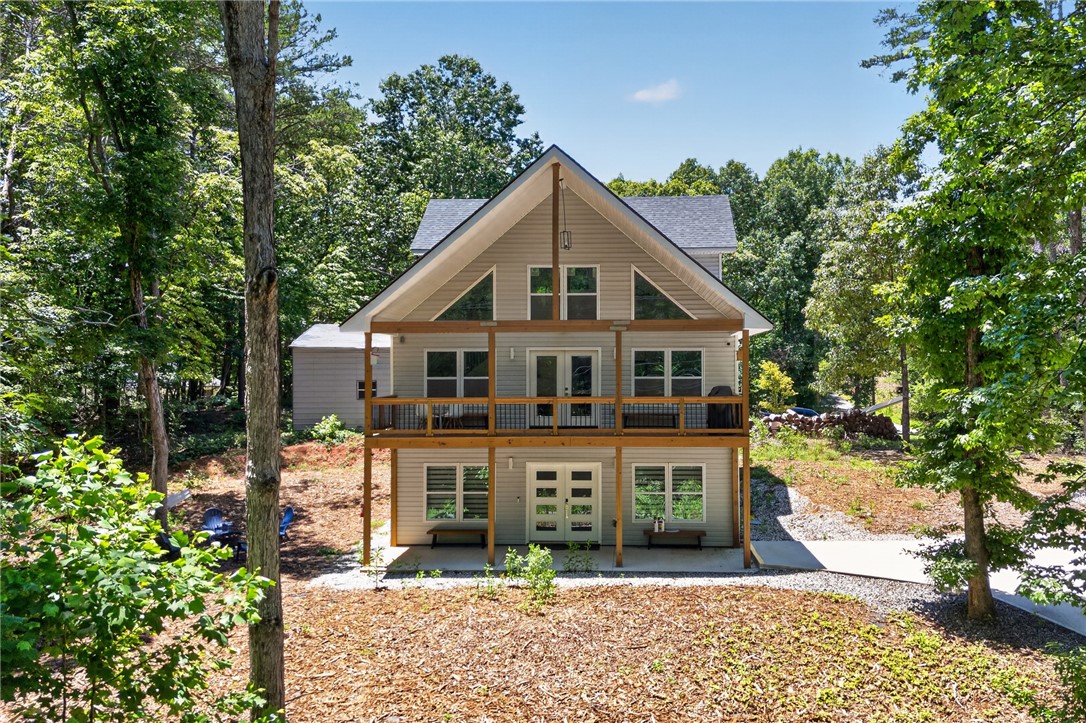 100 Deerwood Drive — photo