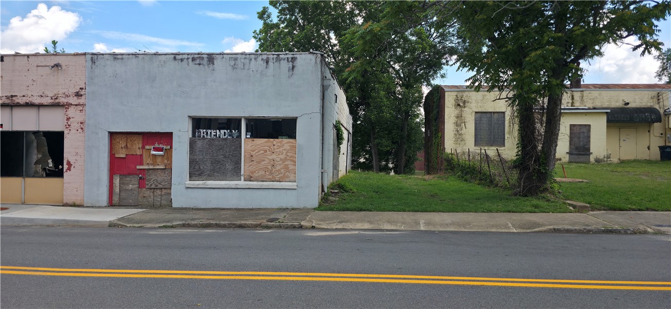 207 W Church Street — photo