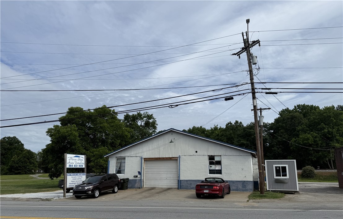 705 Anderson Street — photo