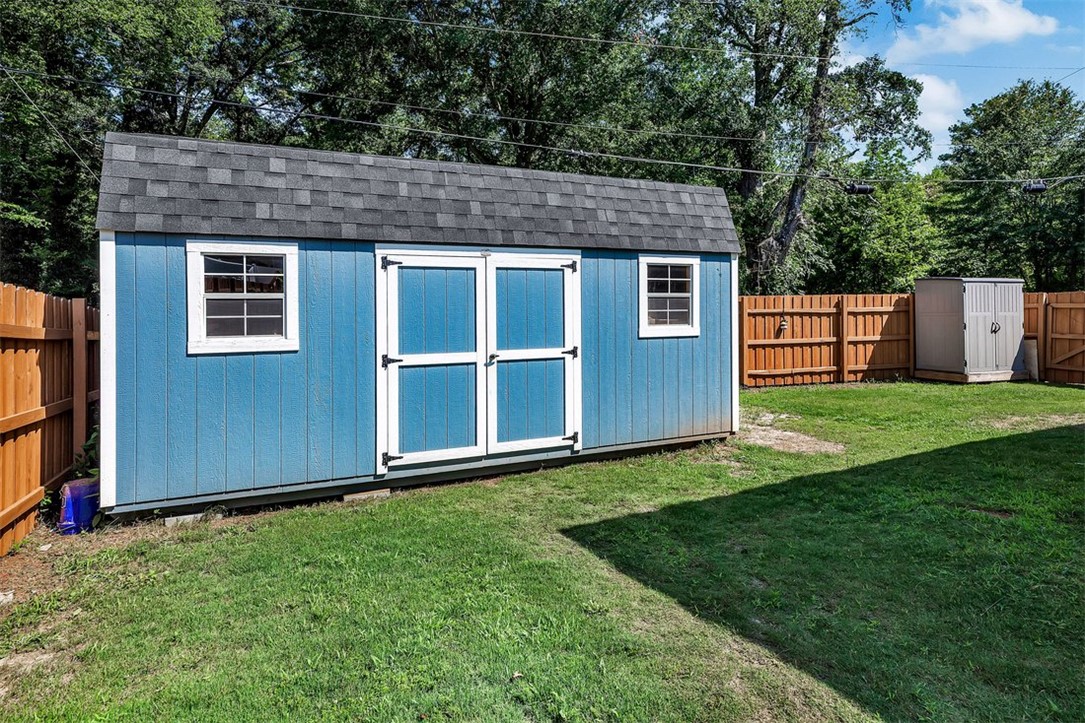 415 Thompson Street, Pendleton, SC 29670 — photo 2