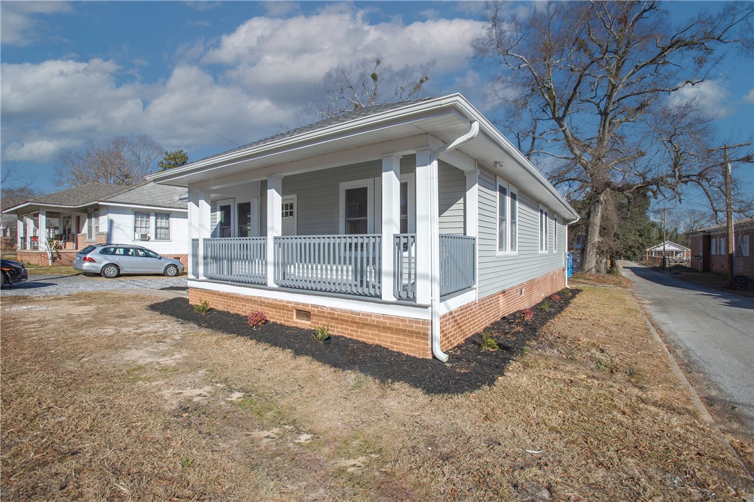 929 E Whitner Street — photo