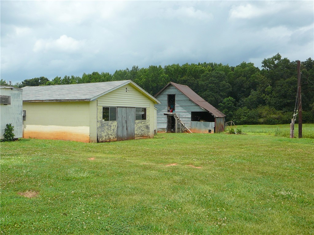 1430 Grady Hall Road — photo
