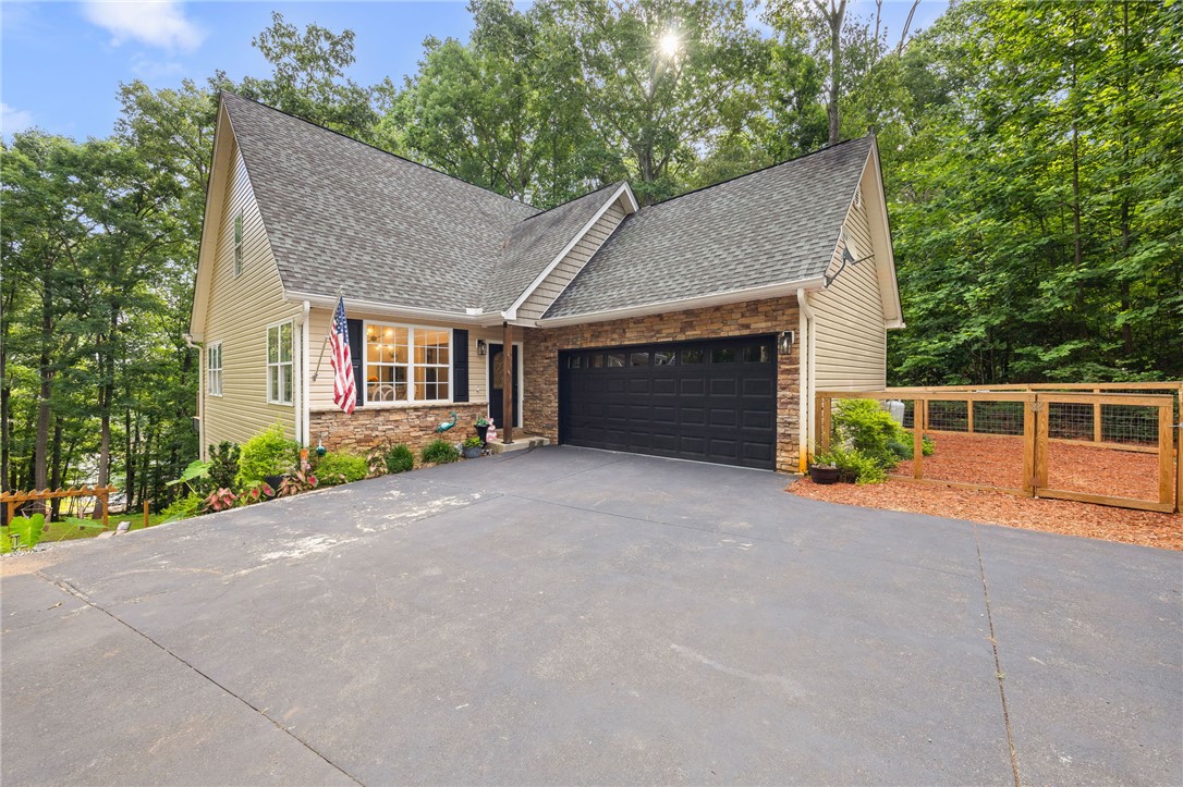104 Benjamin Drive — photo