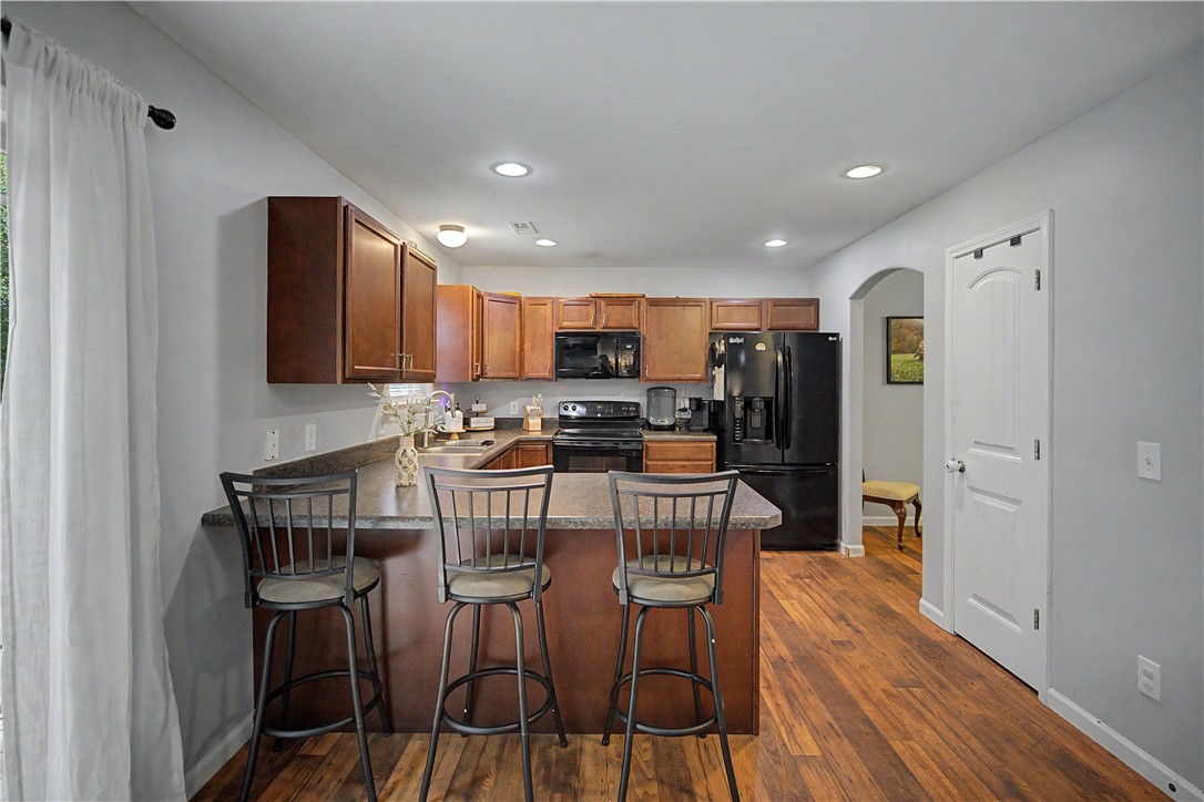 702 Club Drive — photo