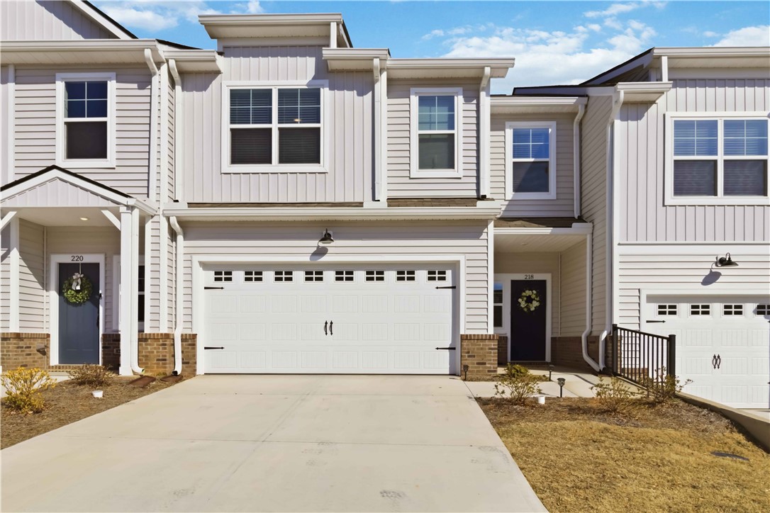 218 Crimson Tree Court — photo