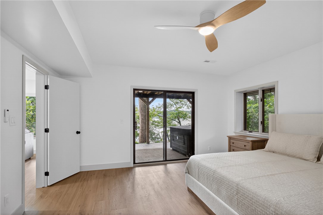304 Lakeside Drive — photo