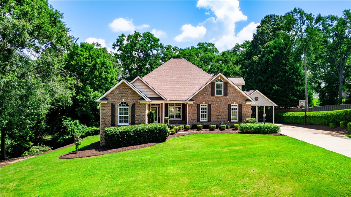 1102 Hunters Trail — photo