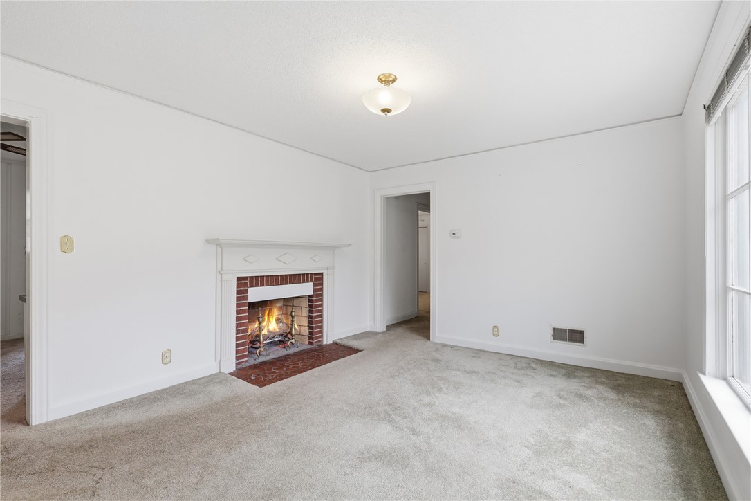 126 W Circle Avenue — photo