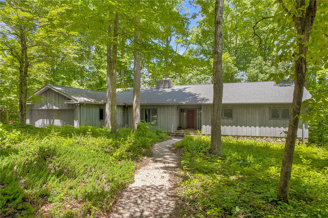 2109 Moorefield Memorial Highway — photo