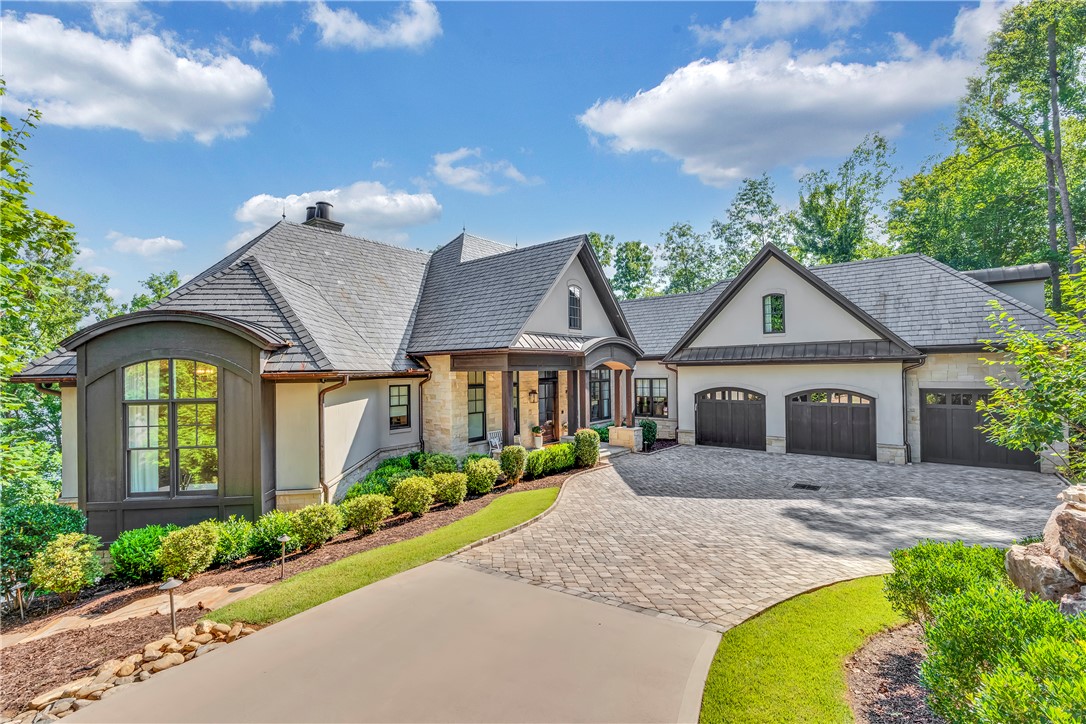 110 Waterfern Court — photo