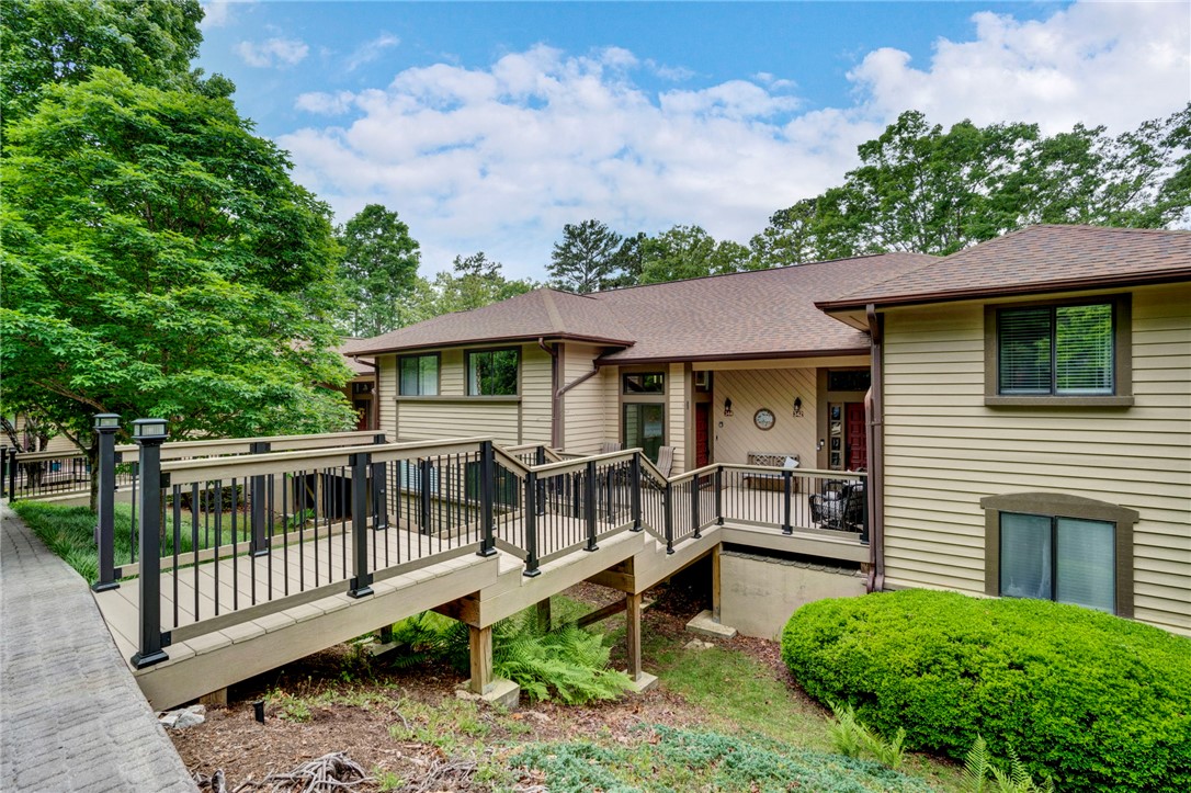 344 Coveview Court — photo