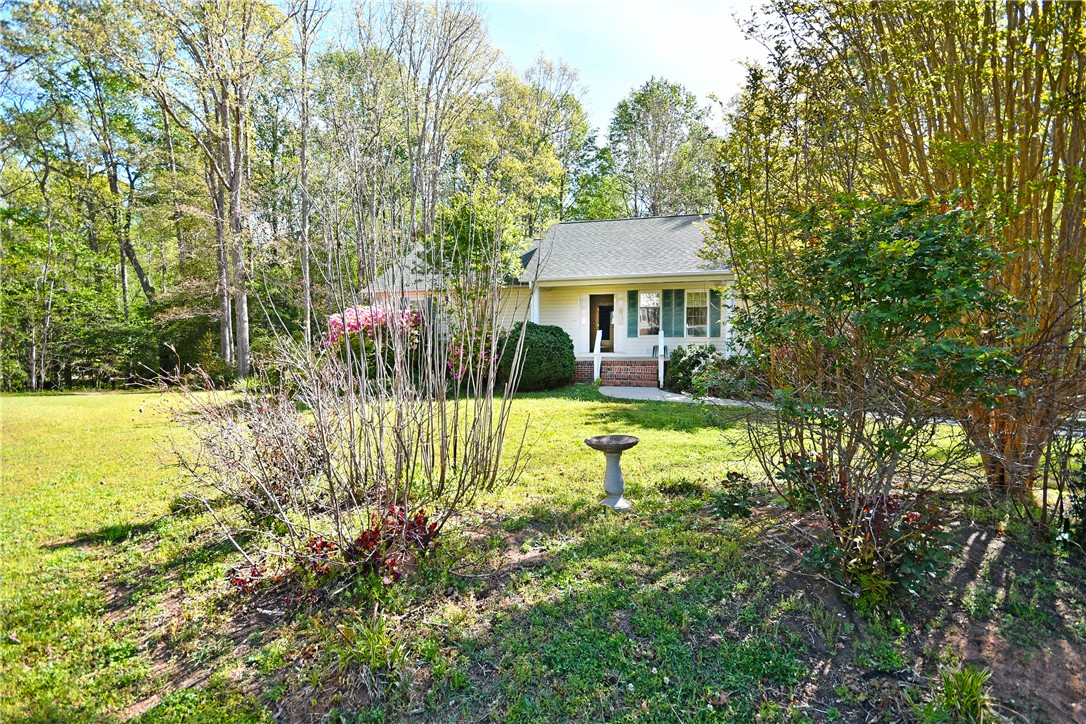 125 Fleetwood Drive — photo