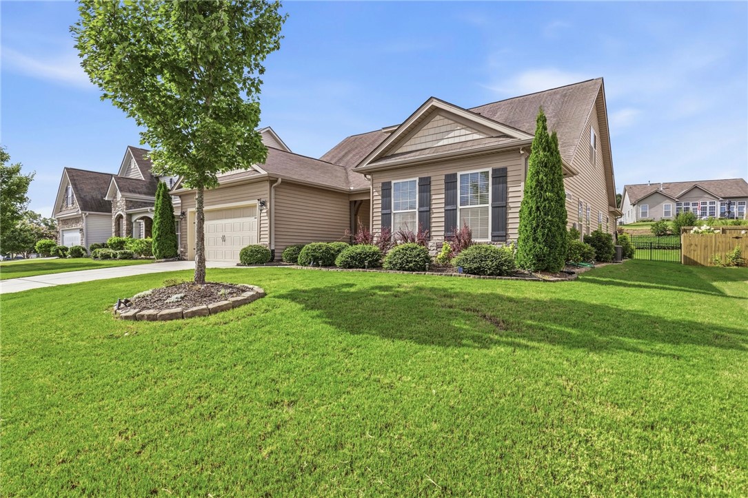 125 Daylily Lane — photo