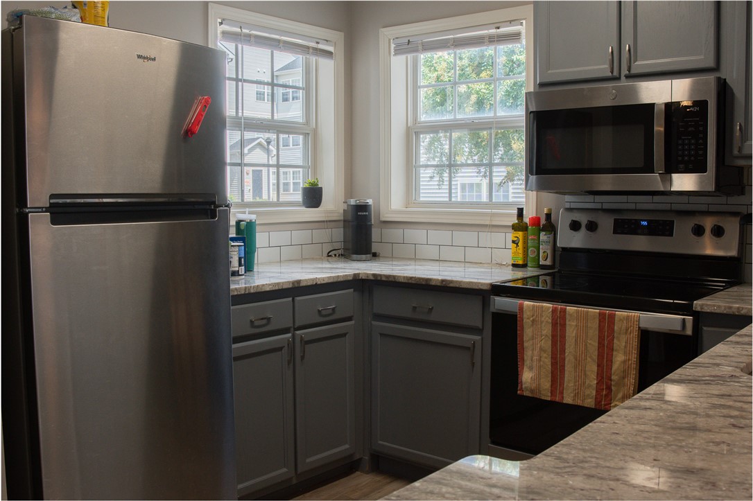 186 University Village Drive D — photo