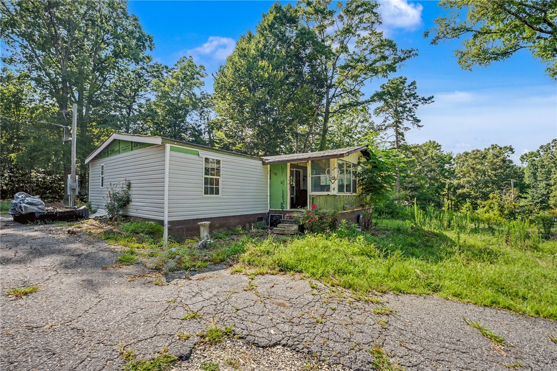 Home in Fair Play, SC 29643 — photo 3