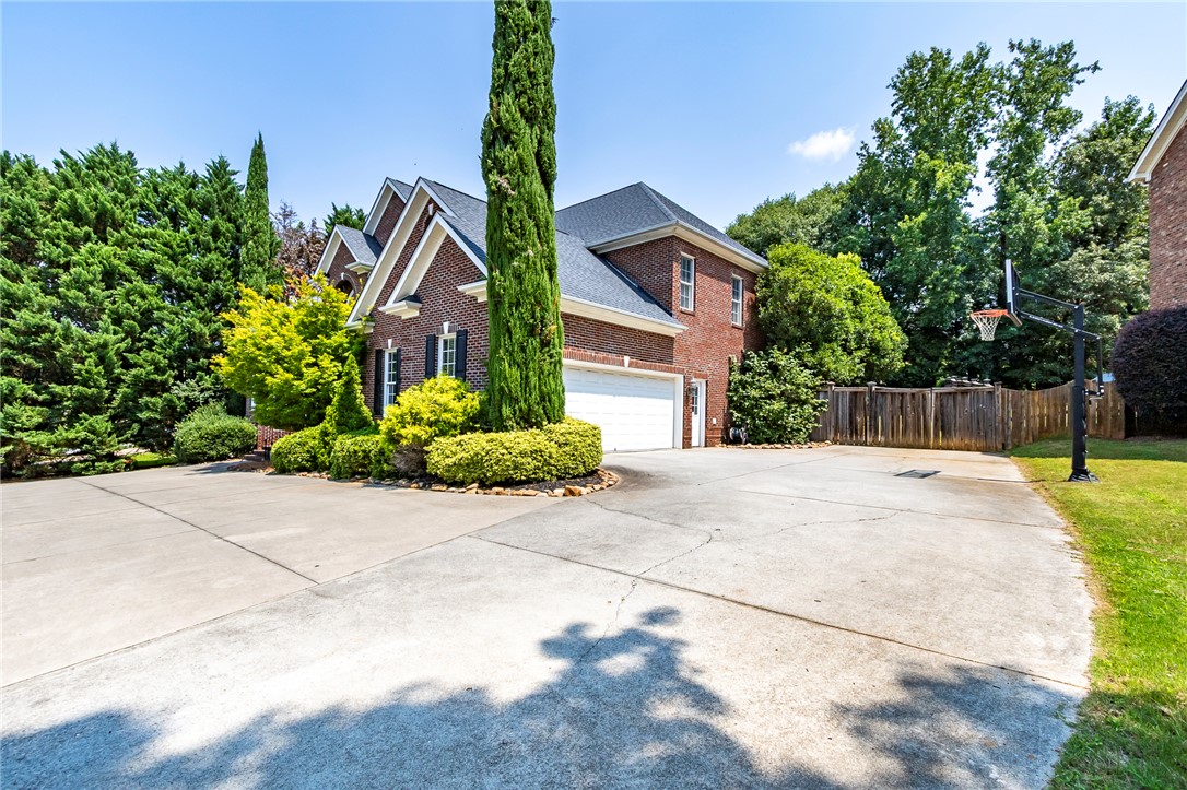 205 Graylyn Drive — photo