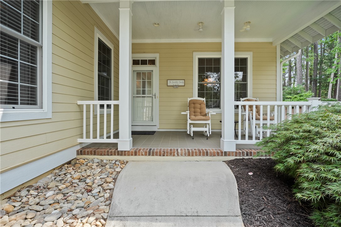 102 Bowline Court — photo