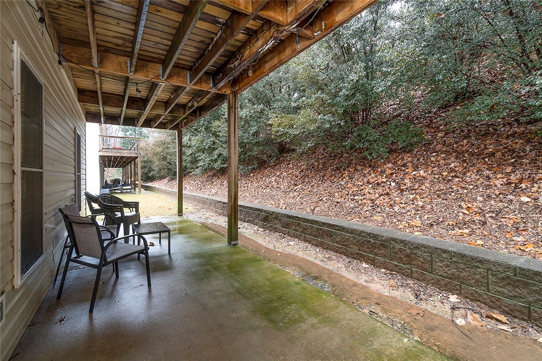 99 Wyatt Avenue #611 — photo