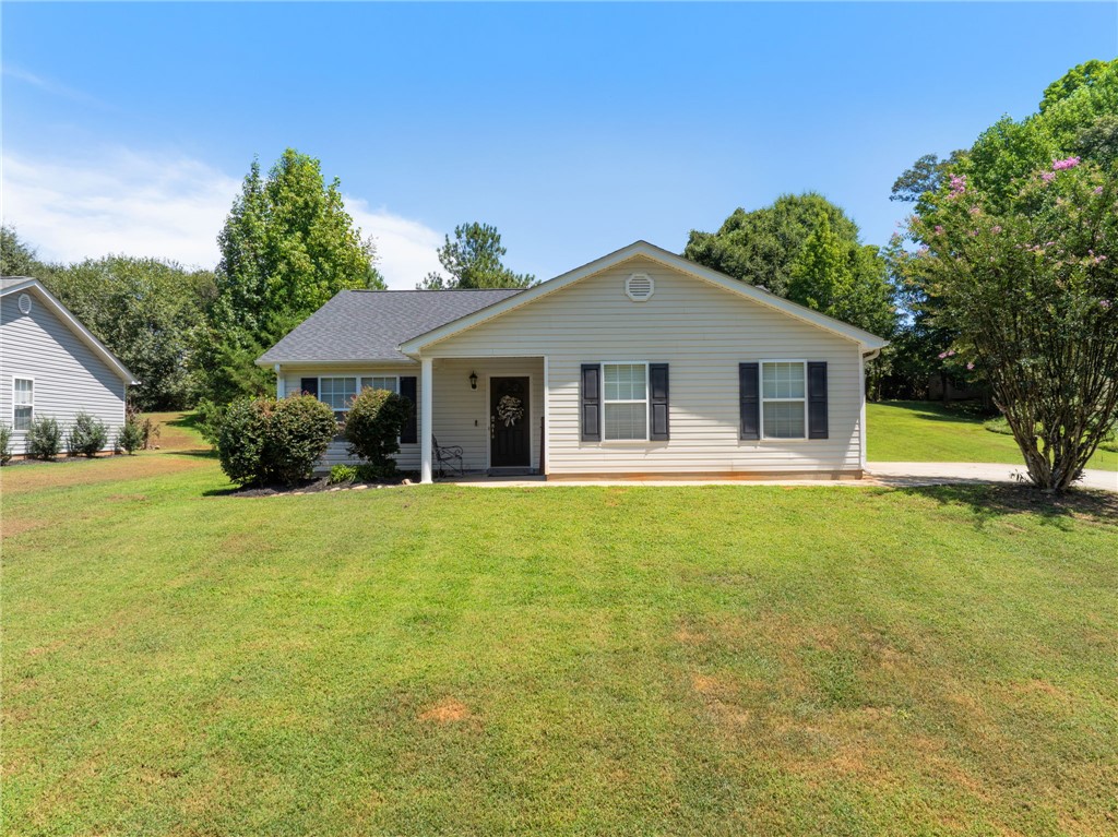 1186 Dalrymple Road — photo