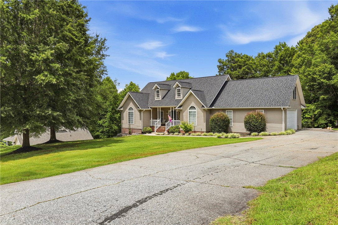 509 Horseshoe Drive — photo