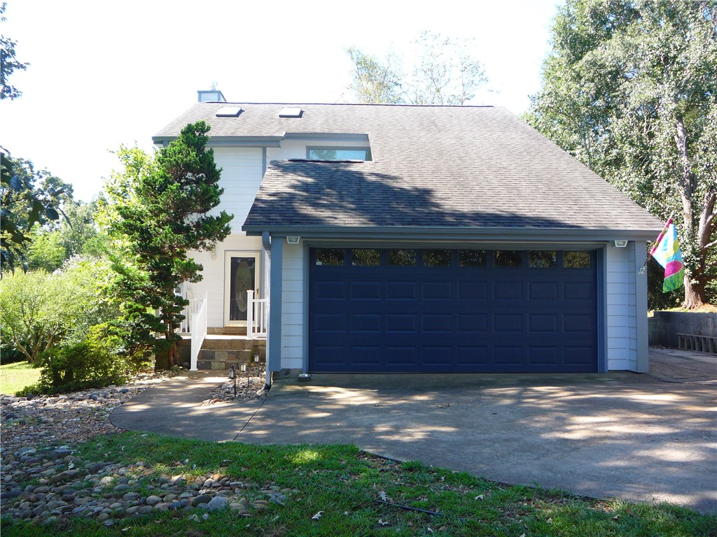 109 Lake Ridge Circle — photo