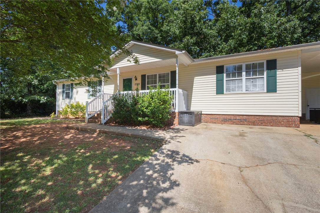 2709 Dellwood Lane — photo