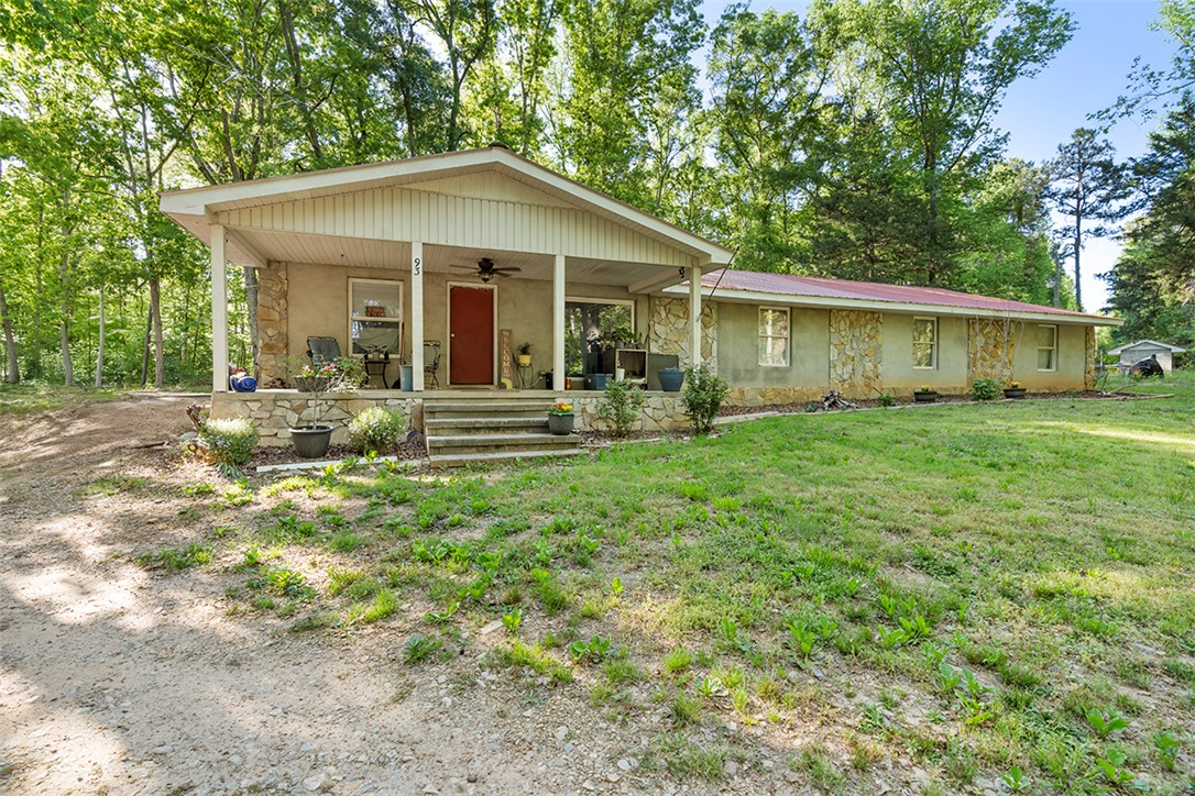 93 York Drive — photo