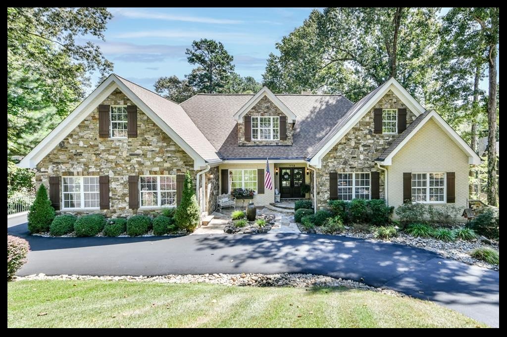 112 Wynward Pointe Drive — photo