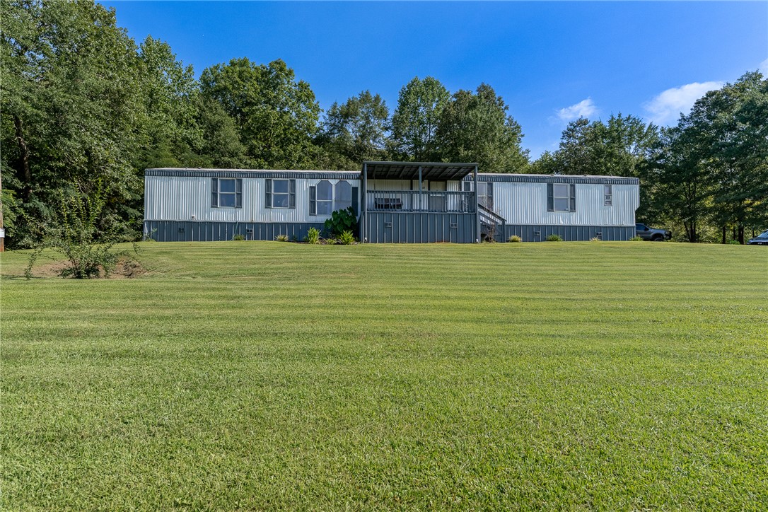 122 Lake Circle Road — photo